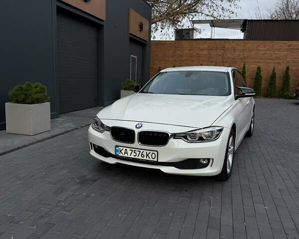 Білий БМВ 3 Серія, об'ємом двигуна 2 л та пробігом 110 тис. км за 11999 $, фото 4 на Automoto.ua