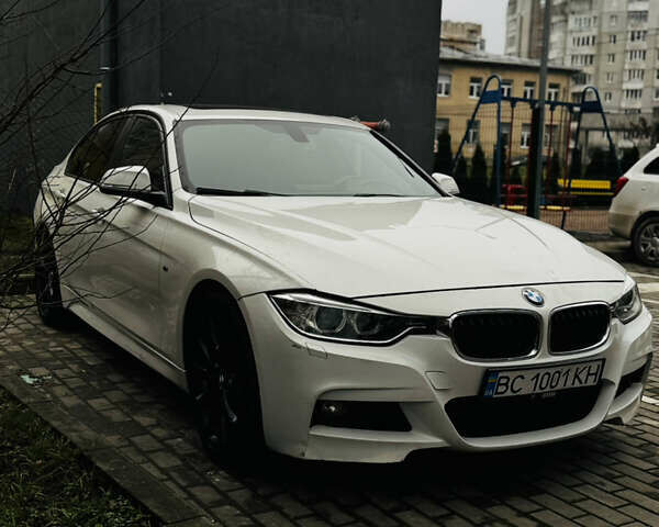 Белый БМВ 3 Серия, объемом двигателя 2 л и пробегом 231 тыс. км за 12100 $, фото 5 на Automoto.ua