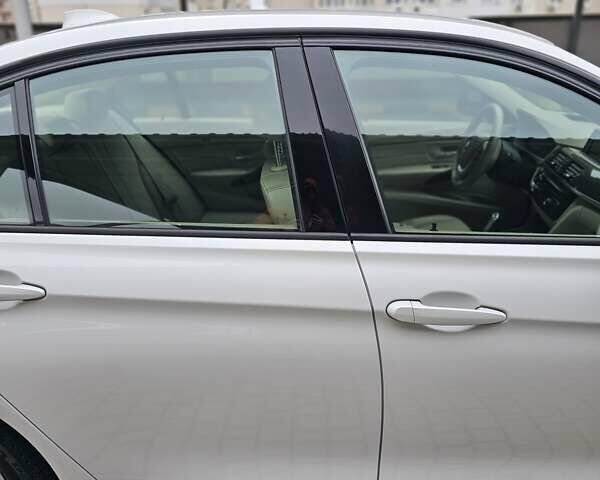 Белый БМВ 3 Серия, объемом двигателя 2 л и пробегом 97 тыс. км за 17300 $, фото 13 на Automoto.ua