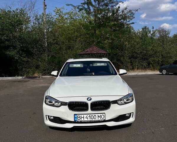 Белый БМВ 3 Серия, объемом двигателя 2 л и пробегом 224 тыс. км за 12500 $, фото 4 на Automoto.ua