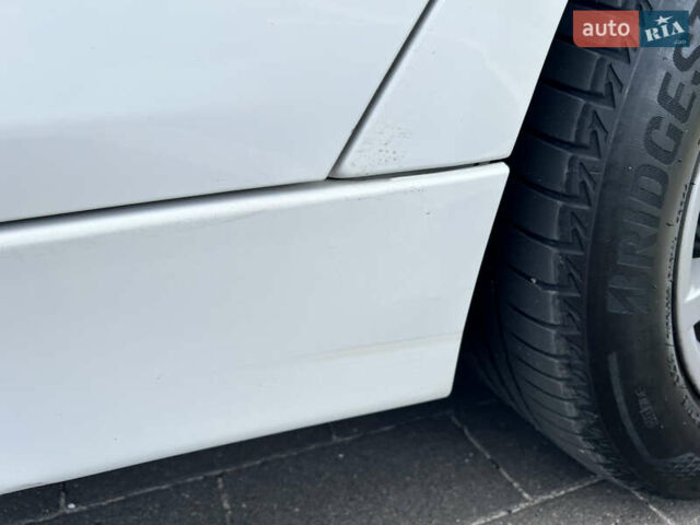 Белый БМВ 3 Серия, объемом двигателя 2 л и пробегом 145 тыс. км за 17700 $, фото 19 на Automoto.ua