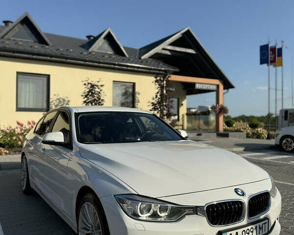 Білий БМВ 3 Серія, об'ємом двигуна 1.6 л та пробігом 171 тис. км за 13700 $, фото 1 на Automoto.ua