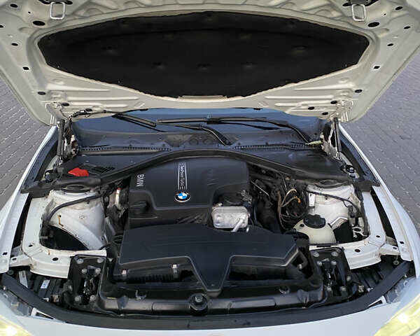 Білий БМВ 3 Серія, об'ємом двигуна 2 л та пробігом 200 тис. км за 11000 $, фото 16 на Automoto.ua