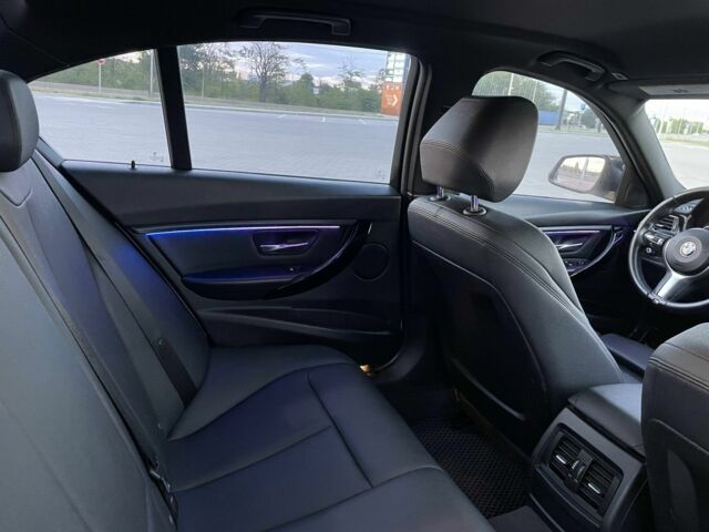 Белый БМВ 3 Серия, объемом двигателя 0 л и пробегом 179 тыс. км за 13800 $, фото 8 на Automoto.ua