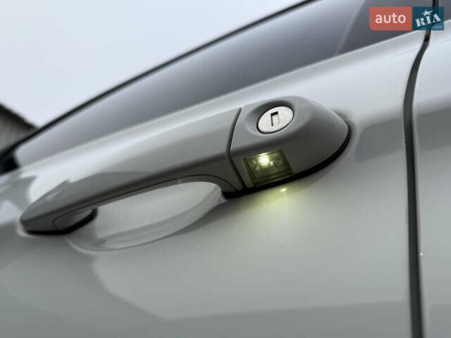 Белый БМВ 3 Серия, объемом двигателя 2 л и пробегом 175 тыс. км за 13999 $, фото 95 на Automoto.ua