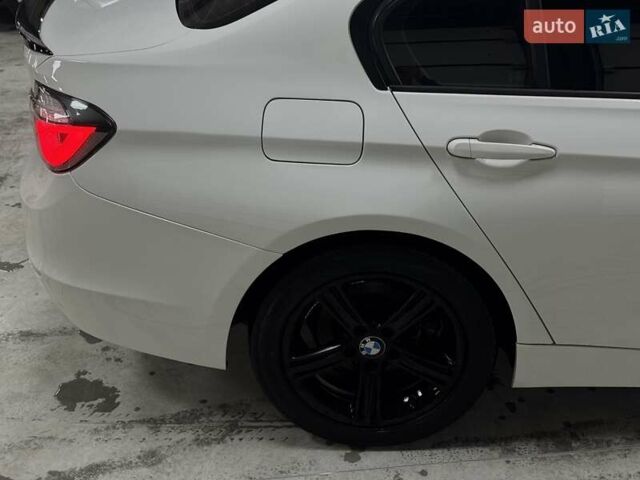 Белый БМВ 3 Серия, объемом двигателя 2 л и пробегом 237 тыс. км за 11999 $, фото 12 на Automoto.ua