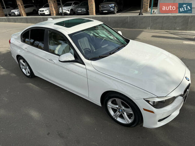 БМВ 3 Серия 2013 в Одессе на Automoto.ua Белый БМВ 3 Серия, объемом двигателя 2 л и пробегом 138 тыс. км за 10900 $, фото 4 на Automoto.ua