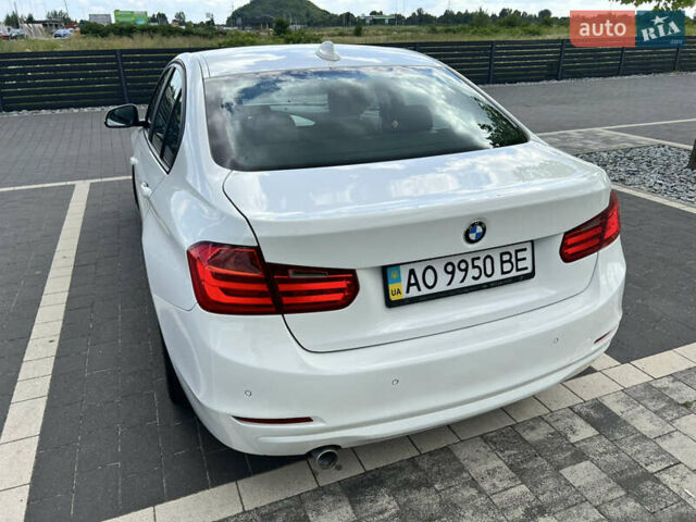 Белый БМВ 3 Серия, объемом двигателя 2 л и пробегом 145 тыс. км за 17700 $, фото 8 на Automoto.ua
