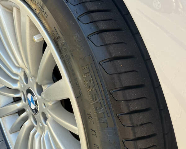 Білий БМВ 3 Серія, об'ємом двигуна 1.6 л та пробігом 171 тис. км за 13700 $, фото 8 на Automoto.ua