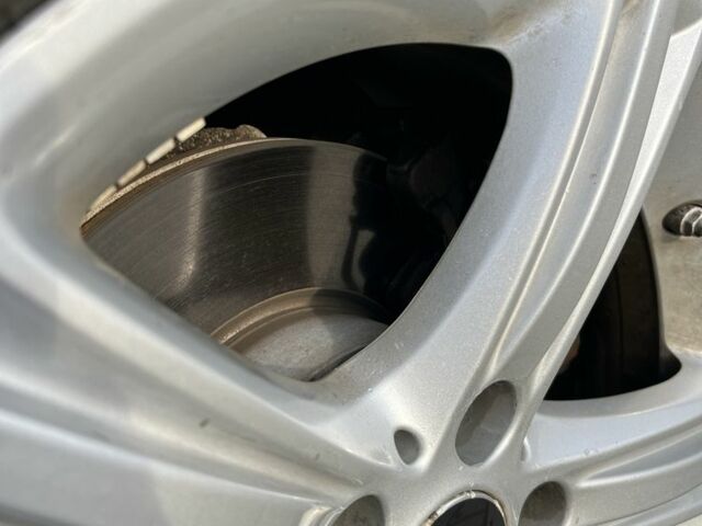 Белый БМВ 3 Серия, объемом двигателя 2 л и пробегом 217 тыс. км за 9900 $, фото 18 на Automoto.ua