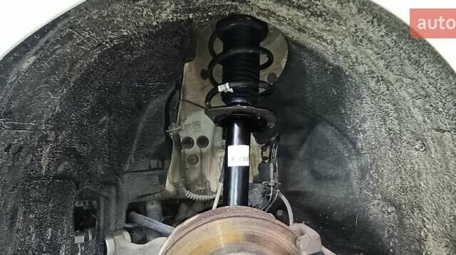 Білий БМВ 3 Серія, об'ємом двигуна 2 л та пробігом 189 тис. км за 15500 $, фото 73 на Automoto.ua