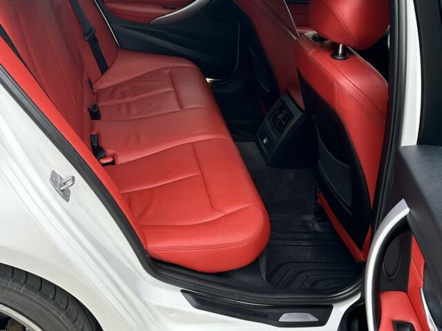 Белый БМВ 3 Серия, объемом двигателя 3 л и пробегом 142 тыс. км за 16500 $, фото 11 на Automoto.ua