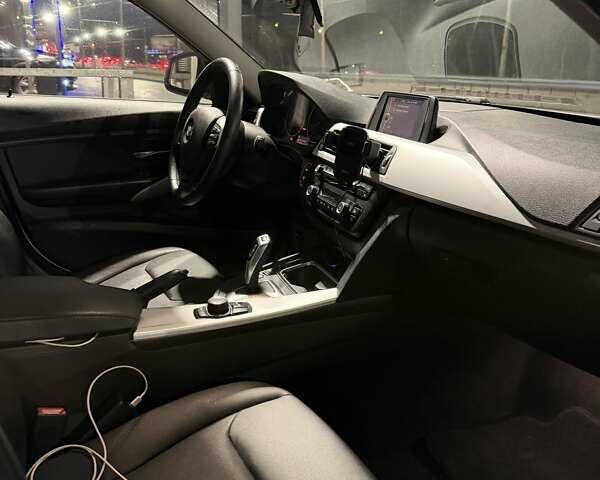 Білий БМВ 3 Серія, об'ємом двигуна 2 л та пробігом 109 тис. км за 12500 $, фото 11 на Automoto.ua