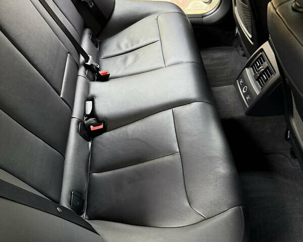 Белый БМВ 3 Серия, объемом двигателя 3 л и пробегом 184 тыс. км за 17000 $, фото 37 на Automoto.ua