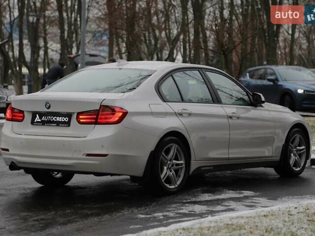 Белый БМВ 3 Серия, объемом двигателя 2 л и пробегом 180 тыс. км за 13000 $, фото 3 на Automoto.ua