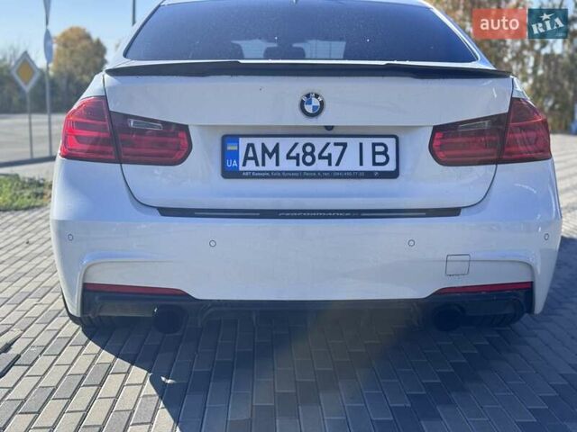 БМВ 3 Серія 2013 у Києві на Automoto.ua Білий БМВ 3 Серія, об'ємом двигуна 2 л та пробігом 240 тис. км за 13700 $, фото 8 на Automoto.ua