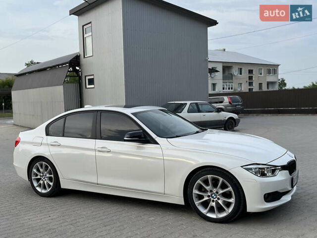 Білий БМВ 3 Серія, об'ємом двигуна 2 л та пробігом 188 тис. км за 13200 $, фото 8 на Automoto.ua