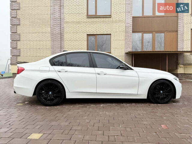 Белый БМВ 3 Серия, объемом двигателя 2 л и пробегом 175 тыс. км за 13999 $, фото 6 на Automoto.ua
