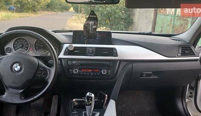 Белый БМВ 3 Серия, объемом двигателя 2 л и пробегом 224 тыс. км за 12500 $, фото 7 на Automoto.ua