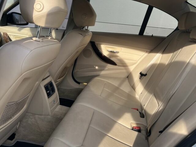 Белый БМВ 3 Серия, объемом двигателя 2 л и пробегом 217 тыс. км за 9900 $, фото 12 на Automoto.ua