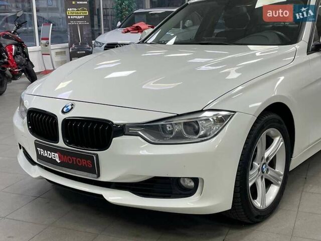 Белый БМВ 3 Серия, объемом двигателя 2 л и пробегом 158 тыс. км за 12790 $, фото 4 на Automoto.ua