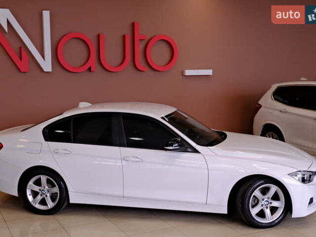 Белый БМВ 3 Серия, объемом двигателя 2 л и пробегом 245 тыс. км за 14500 $, фото 7 на Automoto.ua