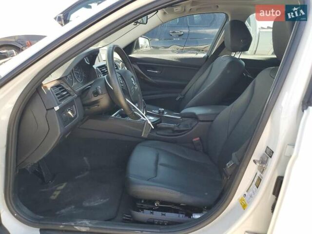 Білий БМВ 3 Серія, об'ємом двигуна 2 л та пробігом 66 тис. км за 2500 $, фото 6 на Automoto.ua