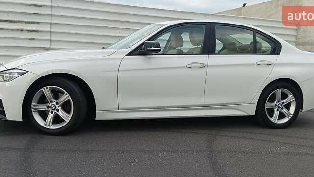 Білий БМВ 3 Серія, об'ємом двигуна 2 л та пробігом 189 тис. км за 15500 $, фото 4 на Automoto.ua