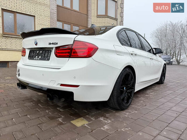 Белый БМВ 3 Серия, объемом двигателя 2 л и пробегом 175 тыс. км за 13999 $, фото 7 на Automoto.ua