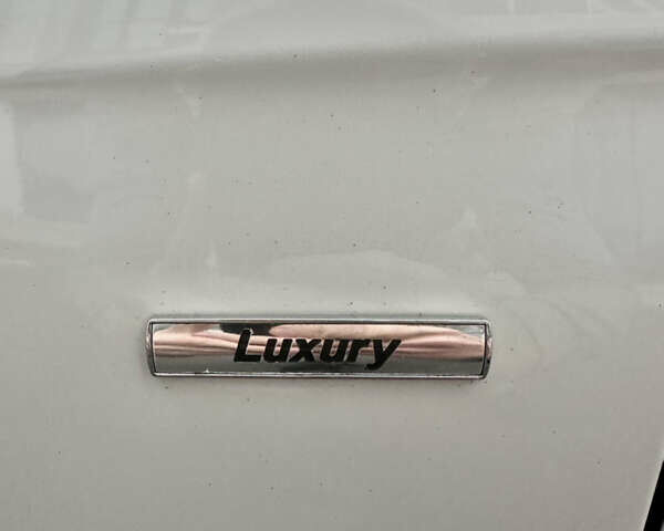 Белый БМВ 3 Серия, объемом двигателя 2 л и пробегом 253 тыс. км за 10950 $, фото 19 на Automoto.ua