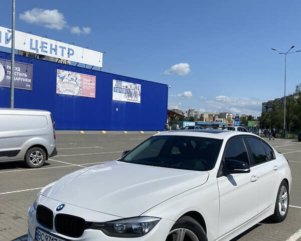 Белый БМВ 3 Серия, объемом двигателя 2 л и пробегом 166 тыс. км за 14000 $, фото 4 на Automoto.ua