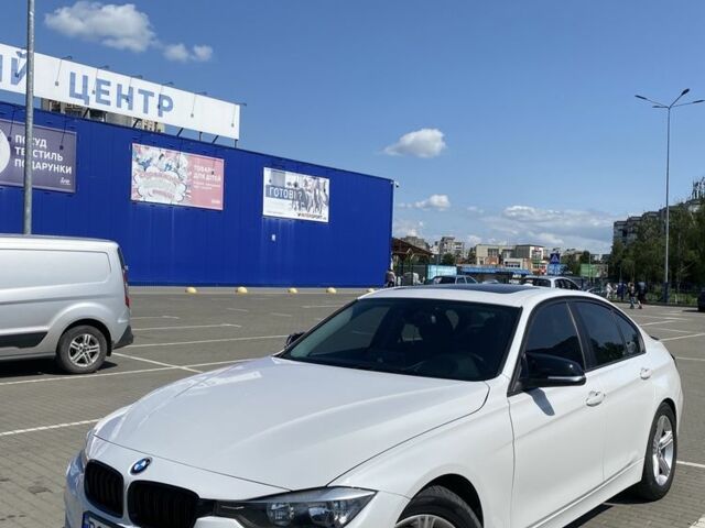 Белый БМВ 3 Серия, объемом двигателя 2 л и пробегом 170 тыс. км за 12800 $, фото 5 на Automoto.ua