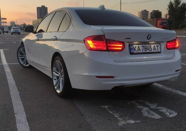 Белый БМВ 3 Серия, объемом двигателя 2 л и пробегом 152 тыс. км за 12200 $, фото 1 на Automoto.ua