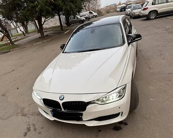 Белый БМВ 3 Серия, объемом двигателя 2 л и пробегом 350 тыс. км за 12500 $, фото 10 на Automoto.ua