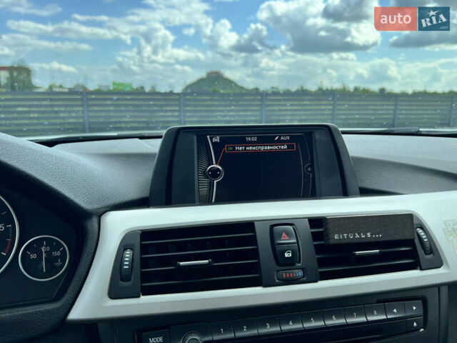 Белый БМВ 3 Серия, объемом двигателя 2 л и пробегом 145 тыс. км за 17700 $, фото 24 на Automoto.ua