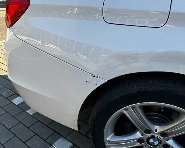 Білий БМВ 3 Серія, об'ємом двигуна 2 л та пробігом 194 тис. км за 10450 $, фото 10 на Automoto.ua