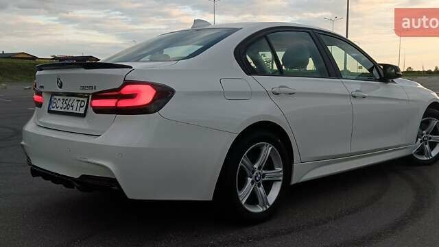 Білий БМВ 3 Серія, об'ємом двигуна 2 л та пробігом 189 тис. км за 15500 $, фото 16 на Automoto.ua