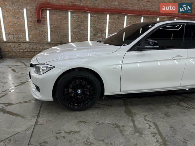 Белый БМВ 3 Серия, объемом двигателя 2 л и пробегом 209 тыс. км за 13999 $, фото 22 на Automoto.ua
