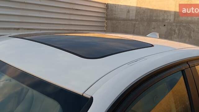 Білий БМВ 3 Серія, об'ємом двигуна 2 л та пробігом 189 тис. км за 15500 $, фото 63 на Automoto.ua