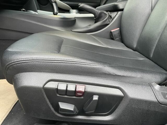 Белый БМВ 3 Серия, объемом двигателя 2 л и пробегом 219 тыс. км за 11000 $, фото 15 на Automoto.ua