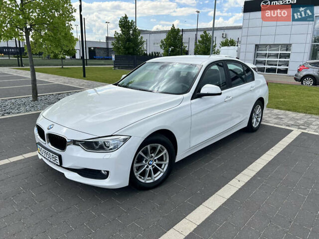 Белый БМВ 3 Серия, объемом двигателя 2 л и пробегом 145 тыс. км за 17700 $, фото 12 на Automoto.ua