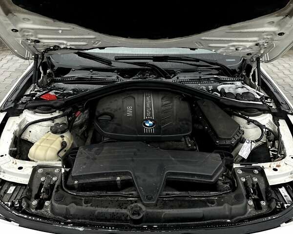 Білий БМВ 3 Серія, об'ємом двигуна 2 л та пробігом 330 тис. км за 13400 $, фото 17 на Automoto.ua