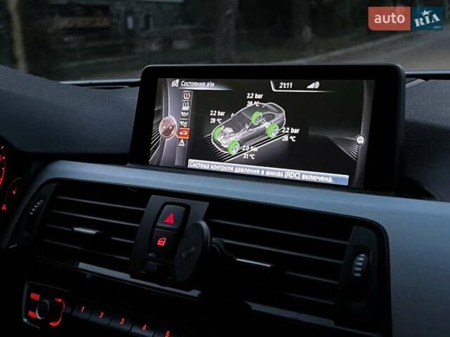 Белый БМВ 3 Серия, объемом двигателя 3 л и пробегом 185 тыс. км за 15500 $, фото 13 на Automoto.ua