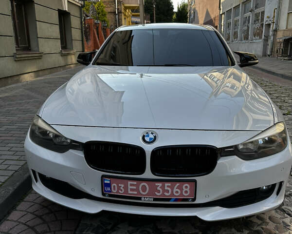 Білий БМВ 3 Серія, об'ємом двигуна 2 л та пробігом 194 тис. км за 10450 $, фото 1 на Automoto.ua
