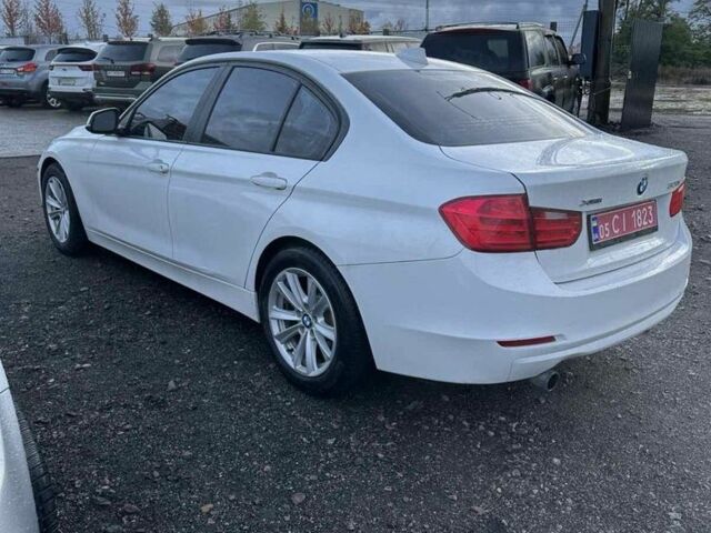 Белый БМВ 3 Серия, объемом двигателя 2 л и пробегом 200 тыс. км за 8900 $, фото 2 на Automoto.ua