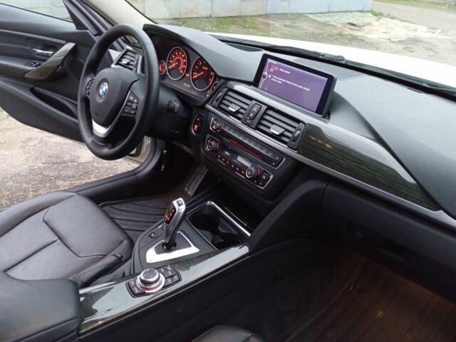 Білий БМВ 3 Серія, об'ємом двигуна 2 л та пробігом 250 тис. км за 7900 $, фото 13 на Automoto.ua