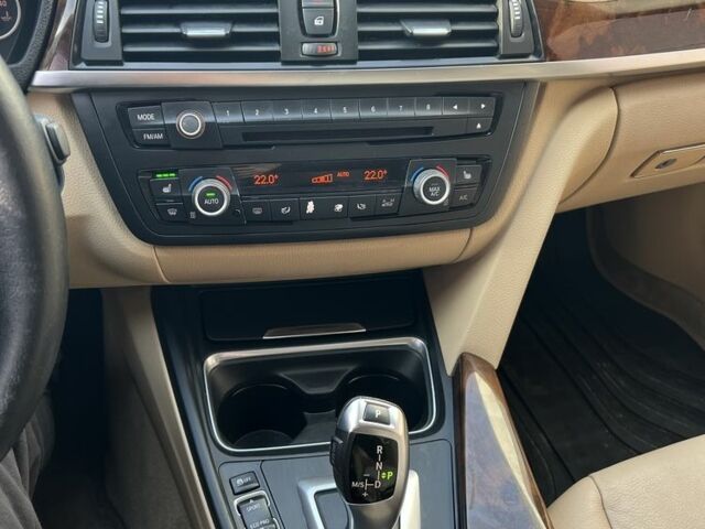 Белый БМВ 3 Серия, объемом двигателя 2 л и пробегом 217 тыс. км за 9900 $, фото 17 на Automoto.ua