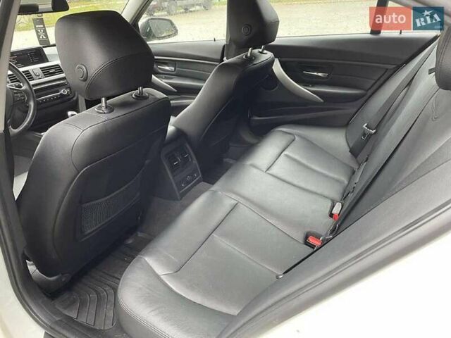 Белый БМВ 3 Серия, объемом двигателя 2 л и пробегом 181 тыс. км за 13500 $, фото 7 на Automoto.ua