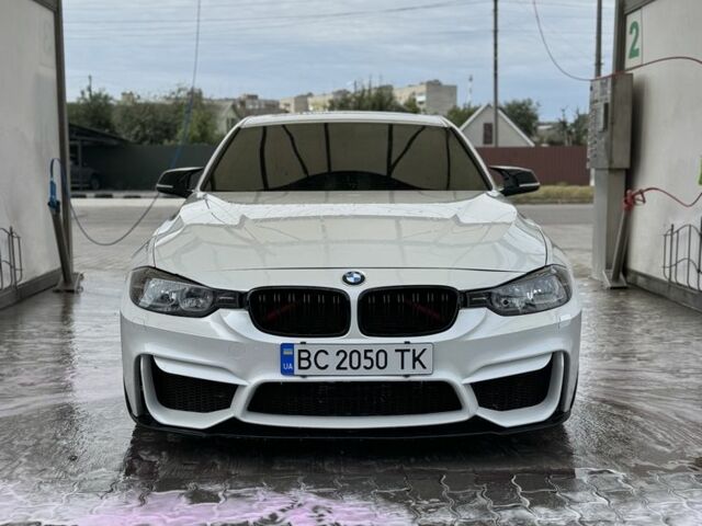 Белый БМВ 3 Серия, объемом двигателя 2 л и пробегом 144 тыс. км за 14999 $, фото 7 на Automoto.ua