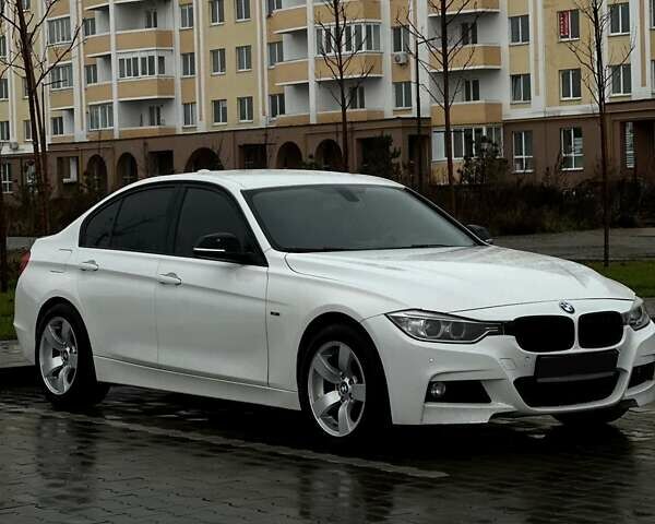 Белый БМВ 3 Серия, объемом двигателя 2 л и пробегом 330 тыс. км за 12500 $, фото 5 на Automoto.ua